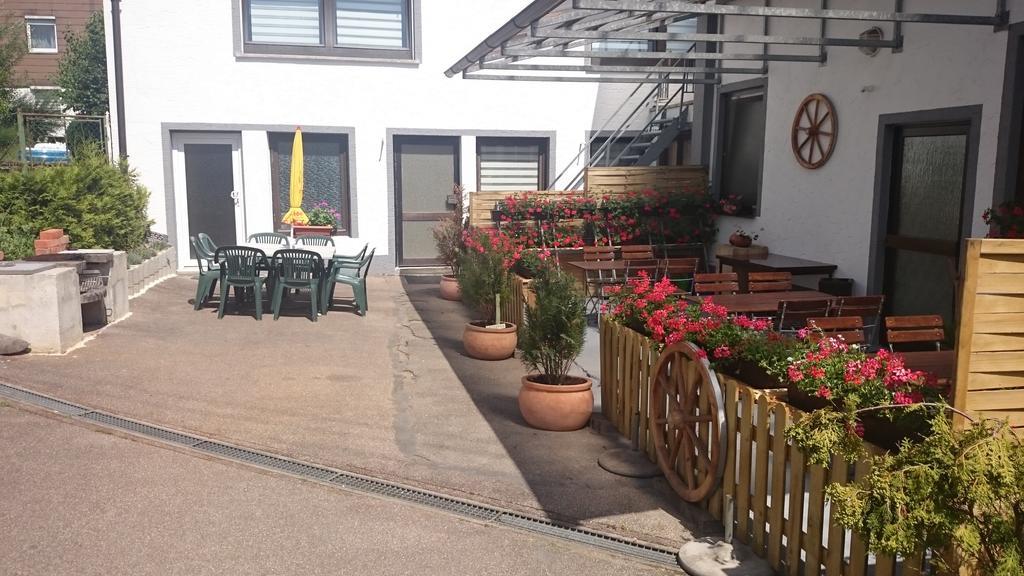 Hotel Kreuz Schwaebisch Gmuend Exterior photo
